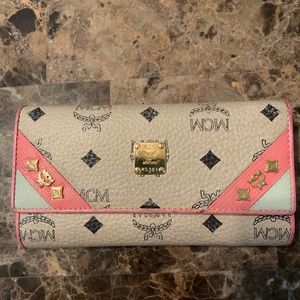 Mcm wallet